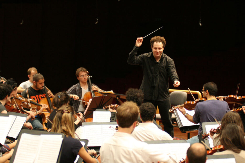 axelrod-roma-20121019-043