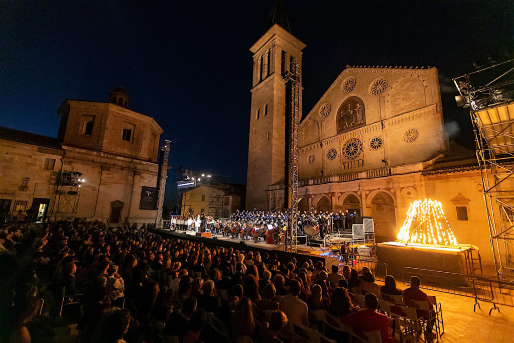 jeanne-d-arc-au-bucher-festival-di-spoleto-foto-cristian-sordini-5