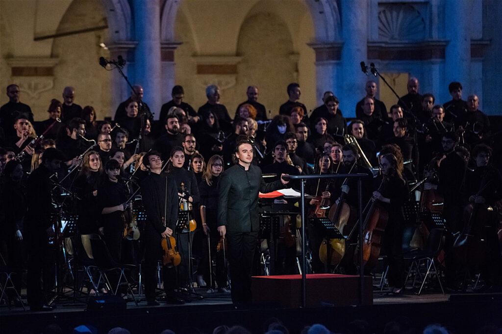 jeanne-d-arc-au-bucher-festival-di-spoleto-foto-cristian-sordini