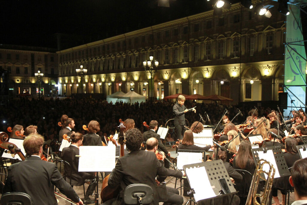rustioni-torino-20170910-la-nona-dei-ragazzi-in-piazza_36785343210_o