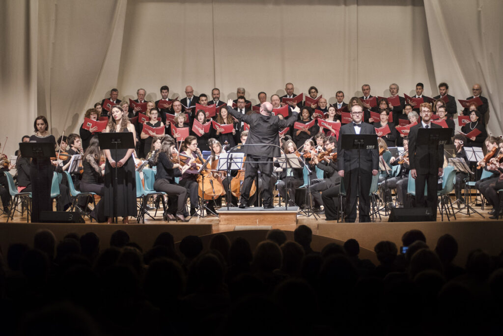 concerto-di-natale-2017-orchestra-v-galilei-schola-cantorum-francesco-landini-2